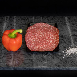 Grove snijworst van marktslager van Bussel